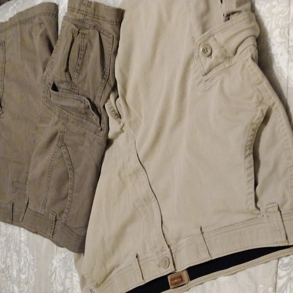 2 pair FOUNDRY (size 52) MEN'S CARGO SHORTS